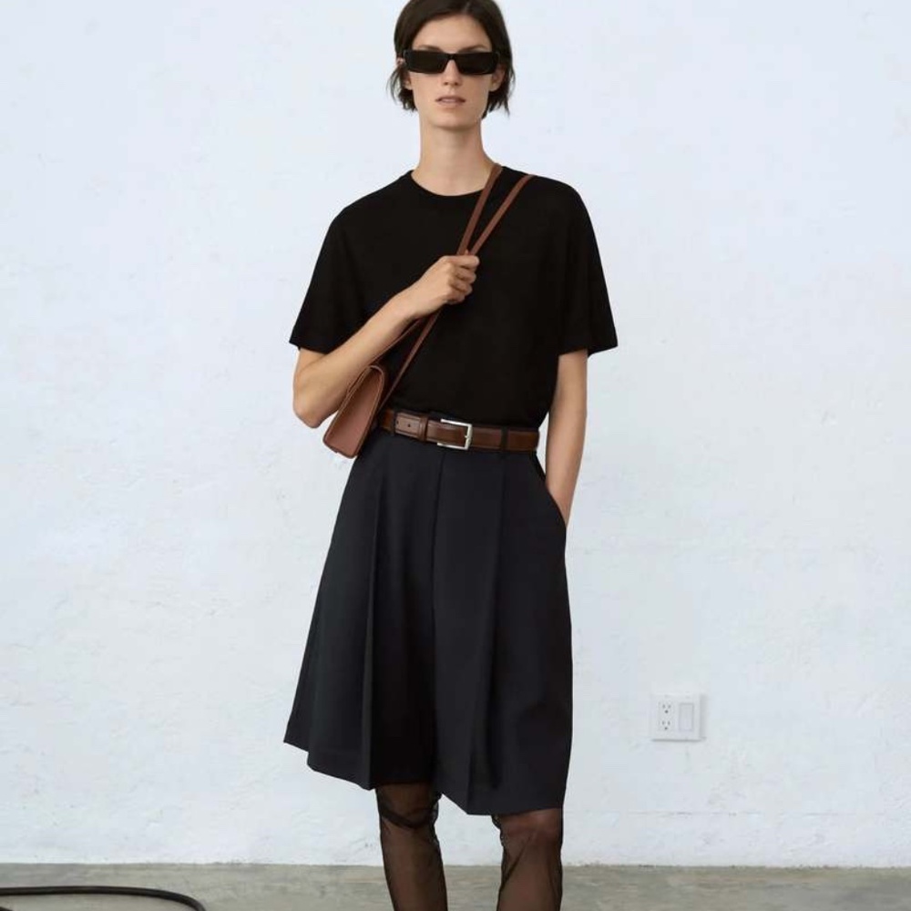 CORDERA The Tailoring Bermuda Shorts In Night Deep Navy One Size SS 2023 NWT